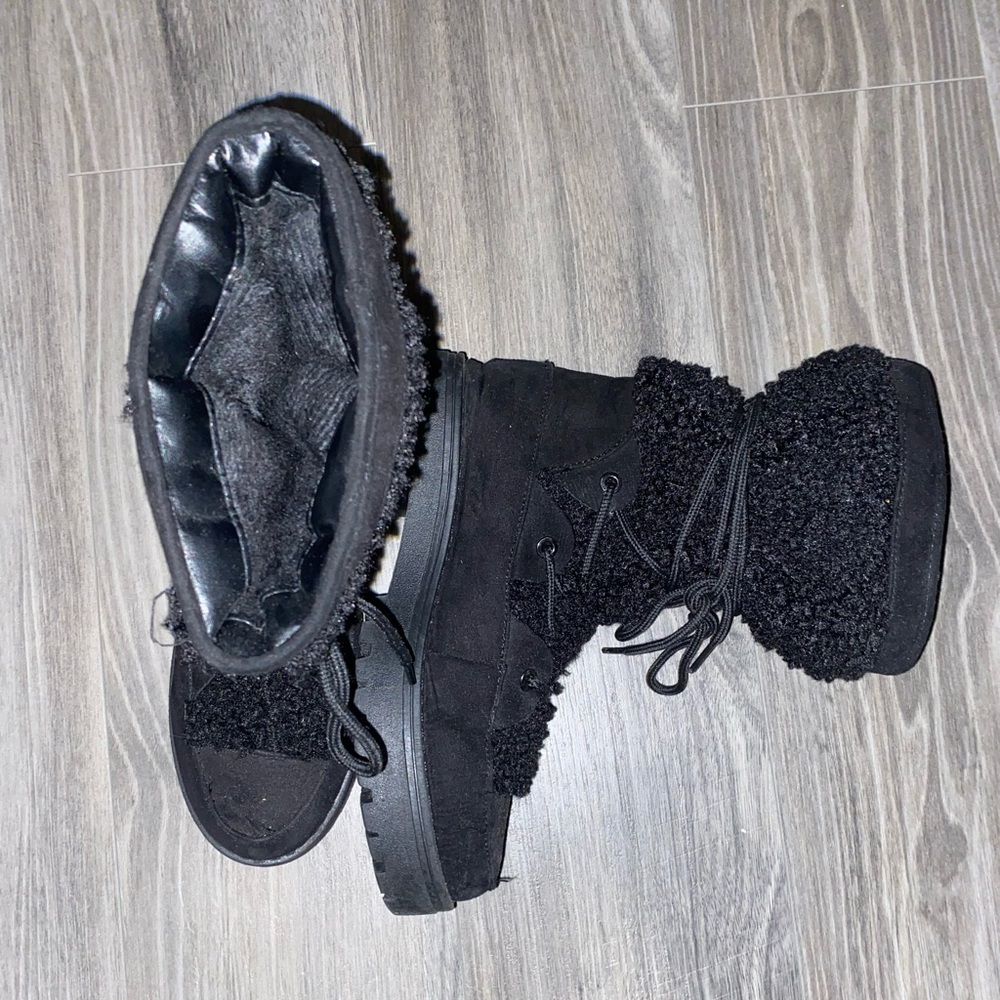 Winter & fall boots! Black fur